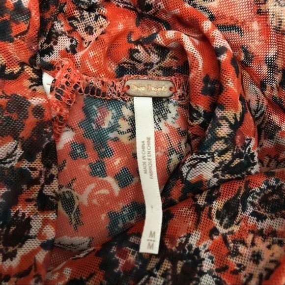 Free People Poppy Floral Mesh Cropped All Dolled Up Top Blouse Size M - Picture 4 of 5